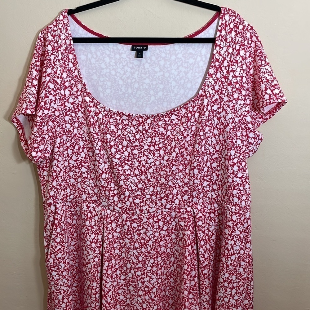 Torrid 4 FUCHSIA PINK FLORAL SCUBA KNIT MIDI DRESS - Picture 6 of 10